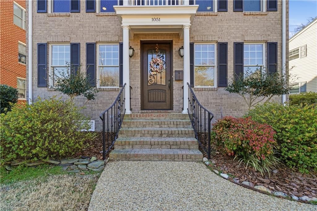 Photo of 1051 Cambridge Crescent, Norfolk, VA 23508 (MLS # 10625204)