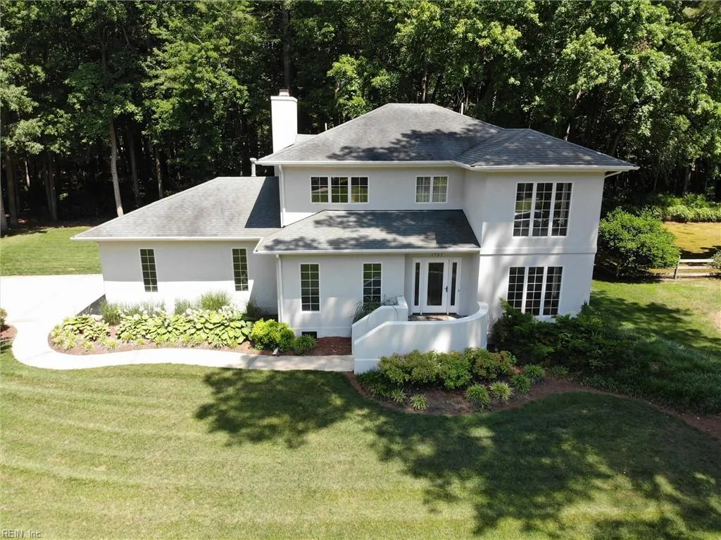 1737 Wild Duck Xing, Chesapeake, VA 23321 | MLS 10444724