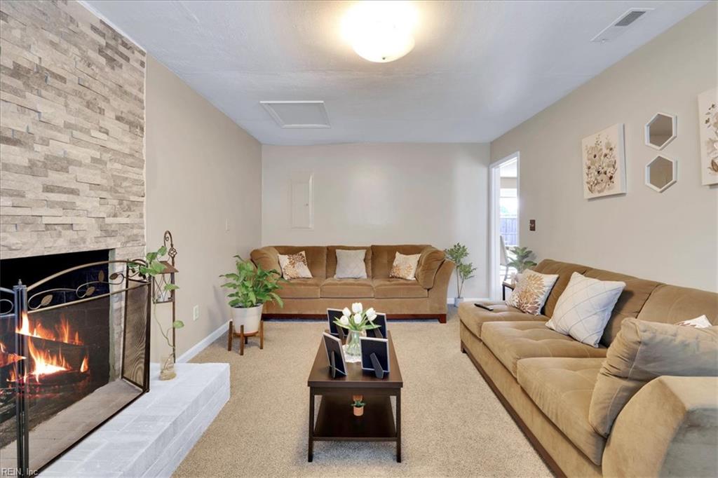 4904 Aquarius CT