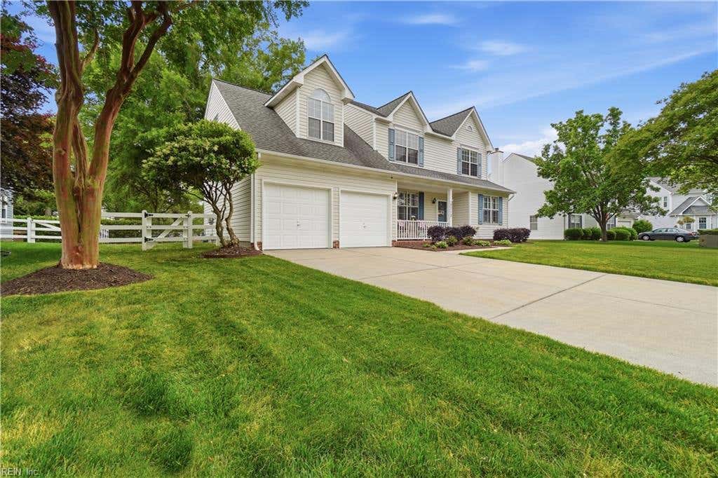 Photo of 2713 Livingston Loop, Virginia Beach, VA 23456 (MLS # 10634373)