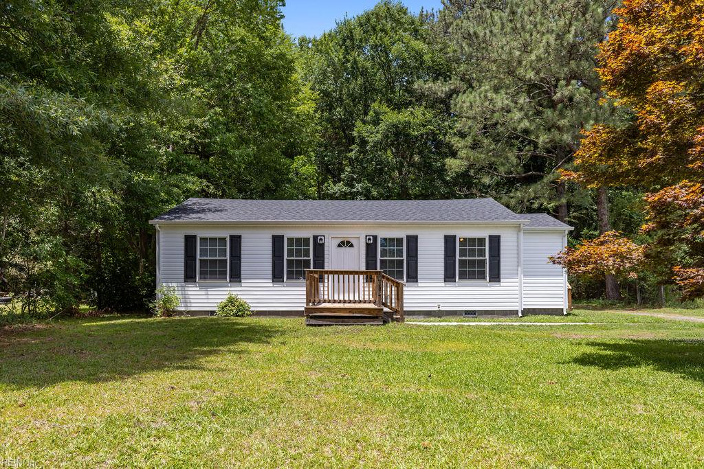 Photo of 22283 Thomaston Road, Newsoms, VA 23874 (MLS # 10640921)