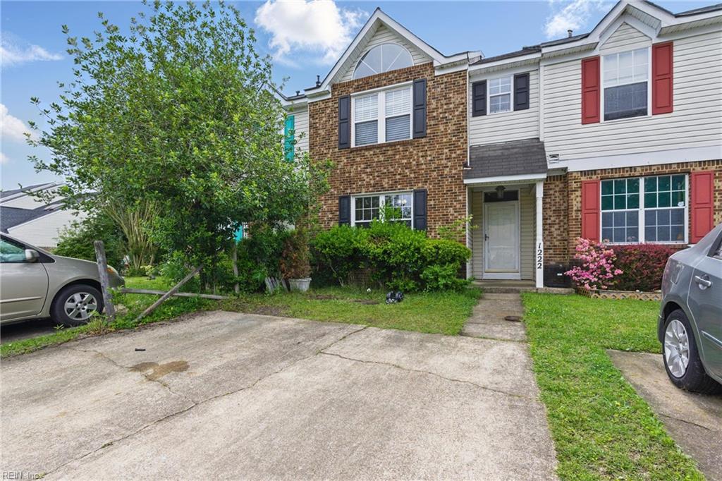 1222 Warwick DR