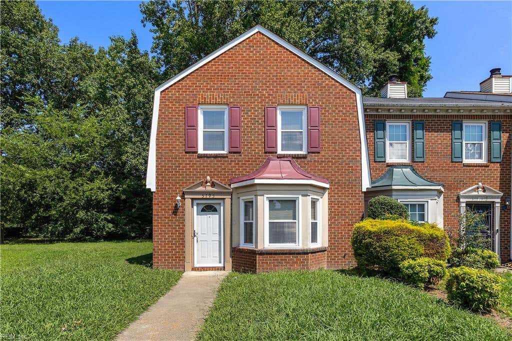 Photo of 5795 Rivermill Circle, Portsmouth, VA 23703 (MLS # 10650469)
