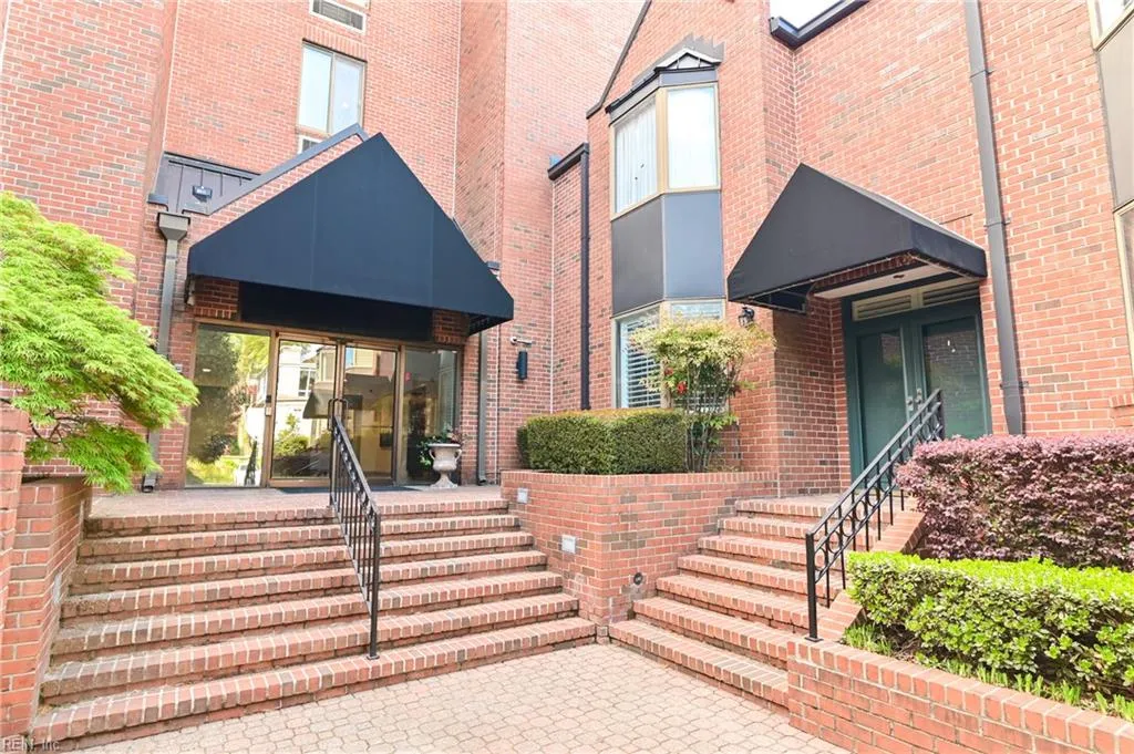 Norfolk, Virginia 23510, United States, 3 Bedrooms Bedrooms, ,2 BathroomsBathrooms,Residential,Active,106643