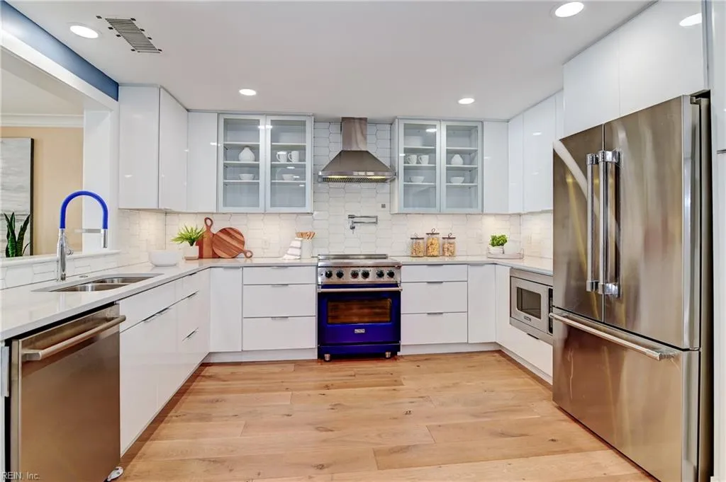 Norfolk, Virginia 23510, United States, 3 Bedrooms Bedrooms, ,2 BathroomsBathrooms,Residential,Active,106643