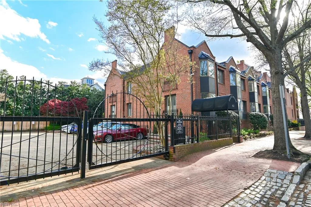 Norfolk, Virginia 23510, United States, 3 Bedrooms Bedrooms, ,2 BathroomsBathrooms,Residential,Active,106643