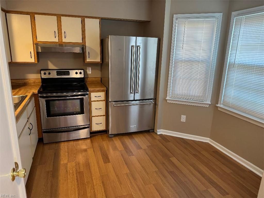 Photo of 117 Choisy Crescent, Yorktown, VA 23692 (MLS # 10615956)