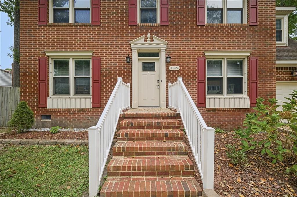 Photo of 1149 Crystalwood Circle, Chesapeake, VA 23320 (MLS # 10656507)