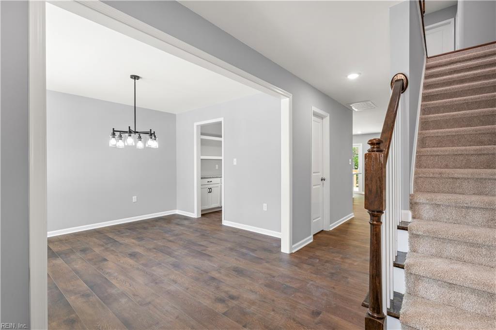 3180 Poplar DR