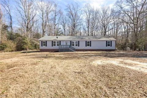 20333 Clark Circle, Zuni, VA 23898 - #: 10572789