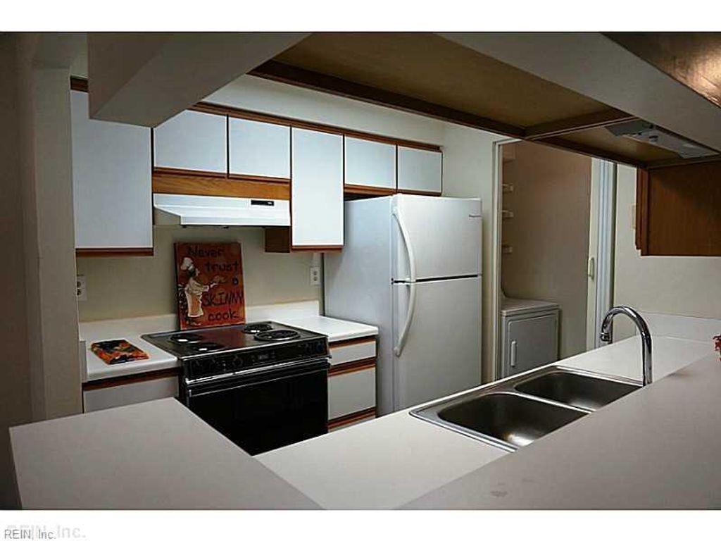 Photo of 713 Rapidan River Court #G, Chesapeake, VA 23320 (MLS # 10637391)