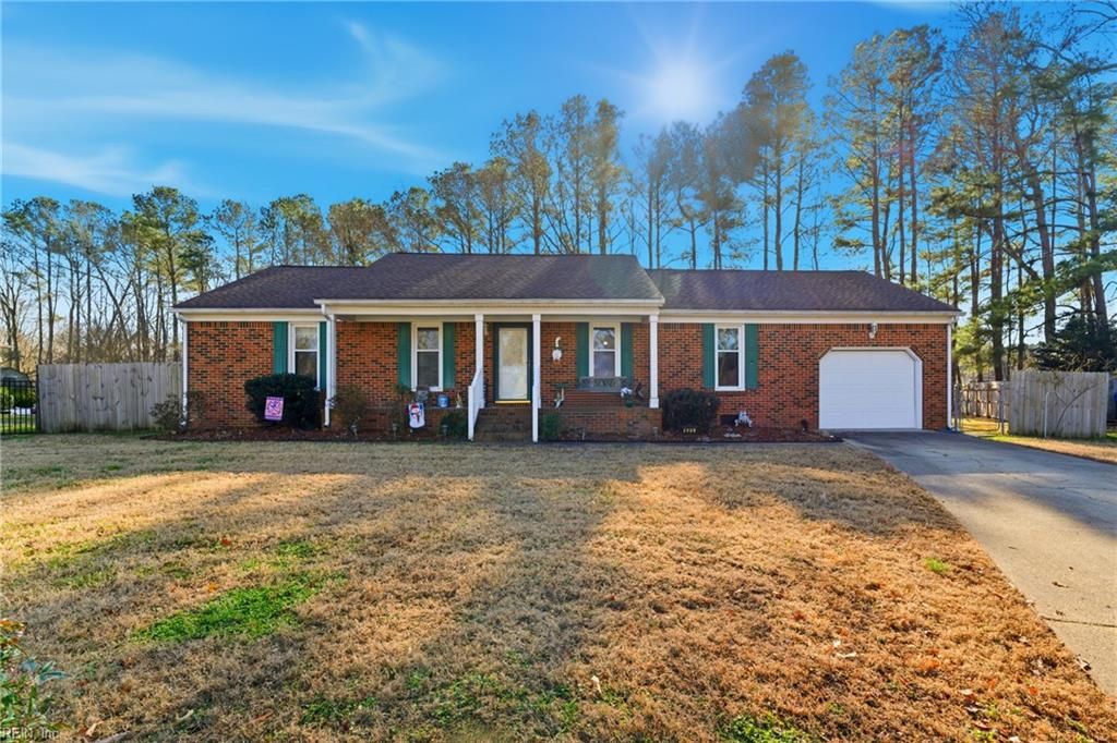 Photo of 925 Bellingham Drive, Chesapeake, VA 23322 (MLS # 10615403)