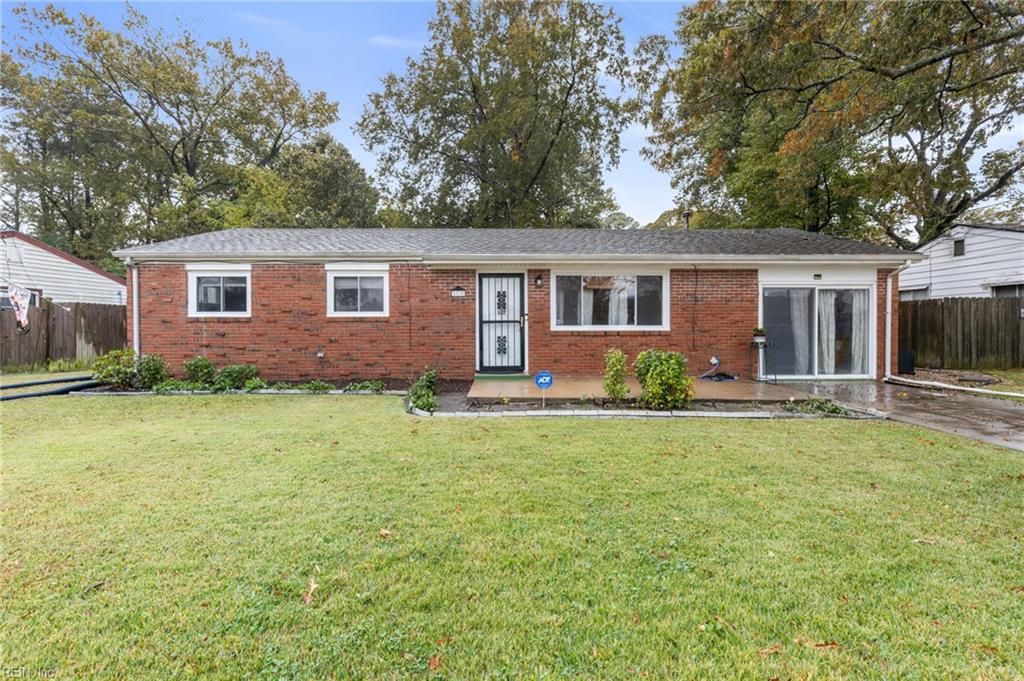 Photo of 1118 Fontana Avenue, Chesapeake, VA 23325 (MLS # 10608174)