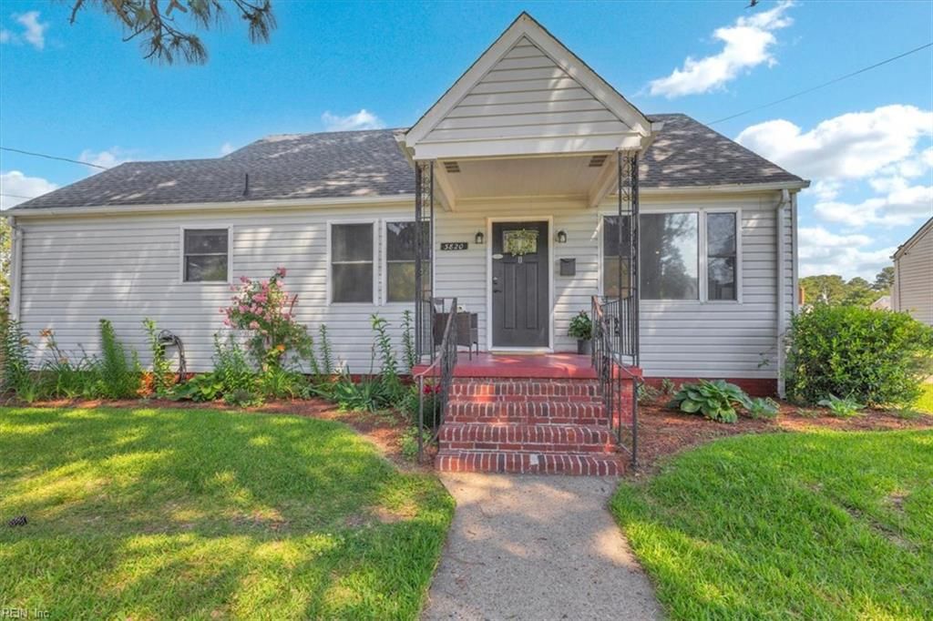 Photo of 3820 Kingman Avenue, Portsmouth, VA 23701 (MLS # 10635594)