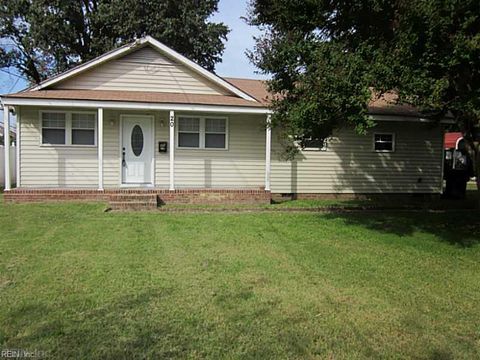 Photo of 20 Robinson Drive, Newport News, VA 23601 (MLS # 10613001)