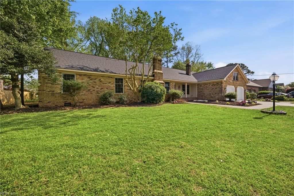 Photo of 4729 Little John Road, Virginia Beach, VA 23455 (MLS # 10630131)