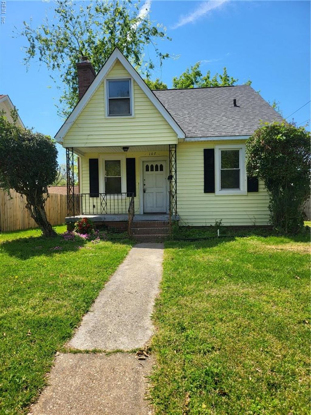 Photo of 107 Hill Street, Hampton, VA 23661 (MLS # 10630773)