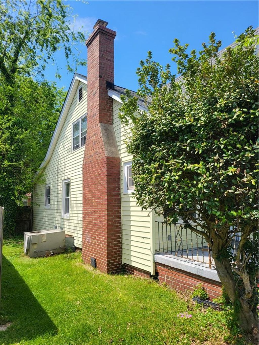 Photo of 107 Hill Street, Hampton, VA 23661 (MLS # 10630773)