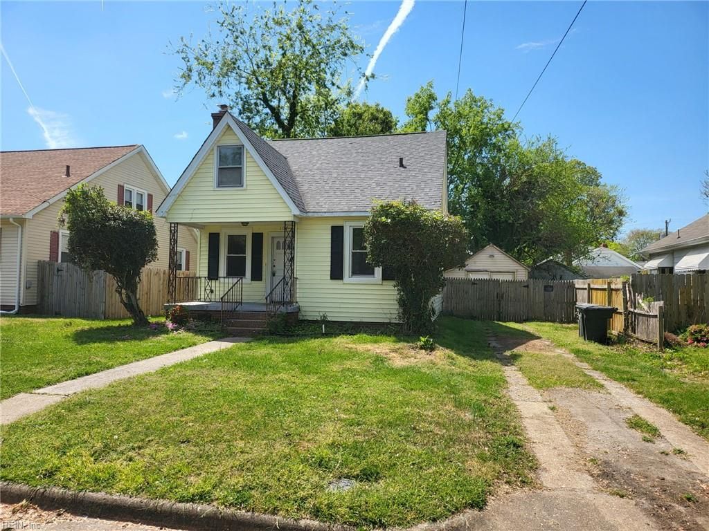 Photo of 107 Hill Street, Hampton, VA 23661 (MLS # 10630773)