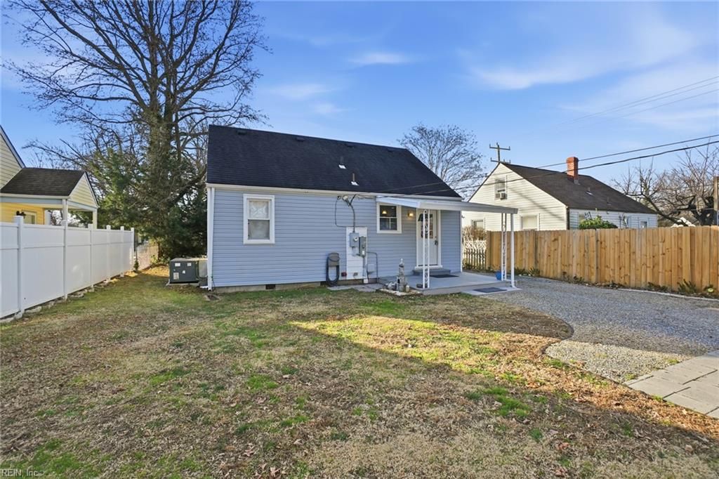 Photo of 3 E Preston Street, Hampton, VA 23669 (MLS # 10613652)