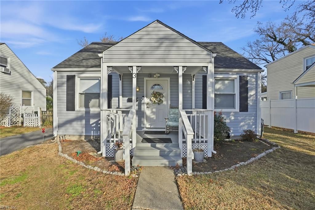 Photo of 3 E Preston Street, Hampton, VA 23669 (MLS # 10613652)