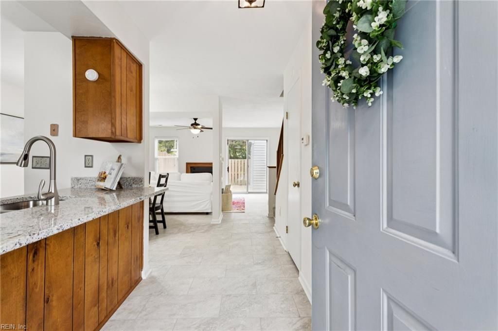 Photo of 16 Bayview Court Ct, Hampton, VA 23664 (MLS # 10613156)