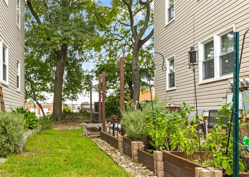 Norfolk, Virginia 23517, United States, 2 Bedrooms Bedrooms, ,1 BathroomBathrooms,Residential,Active,219791