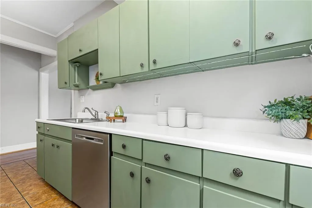 Norfolk, Virginia 23517, United States, 2 Bedrooms Bedrooms, ,1 BathroomBathrooms,Residential,Active,219791