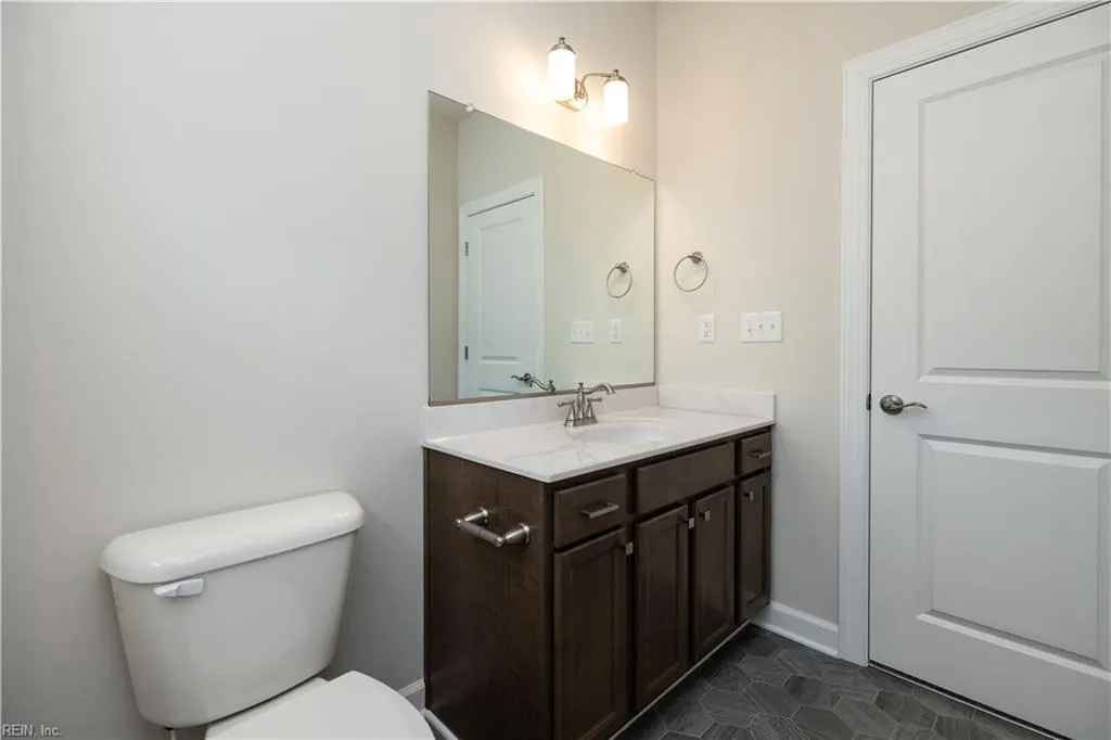 Suffolk, Virginia 23434, United States, 4 Bedrooms Bedrooms, ,3 BathroomsBathrooms,Residential,Active,253602