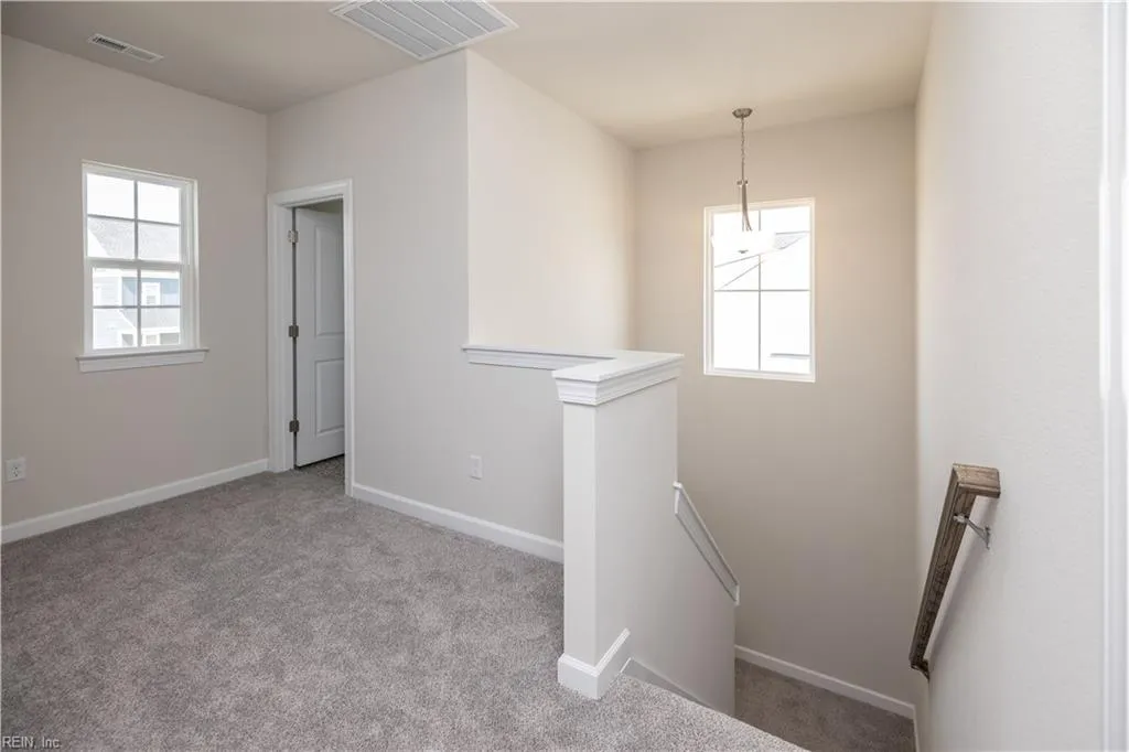 Suffolk, Virginia 23434, United States, 4 Bedrooms Bedrooms, ,3 BathroomsBathrooms,Residential,Active,253602