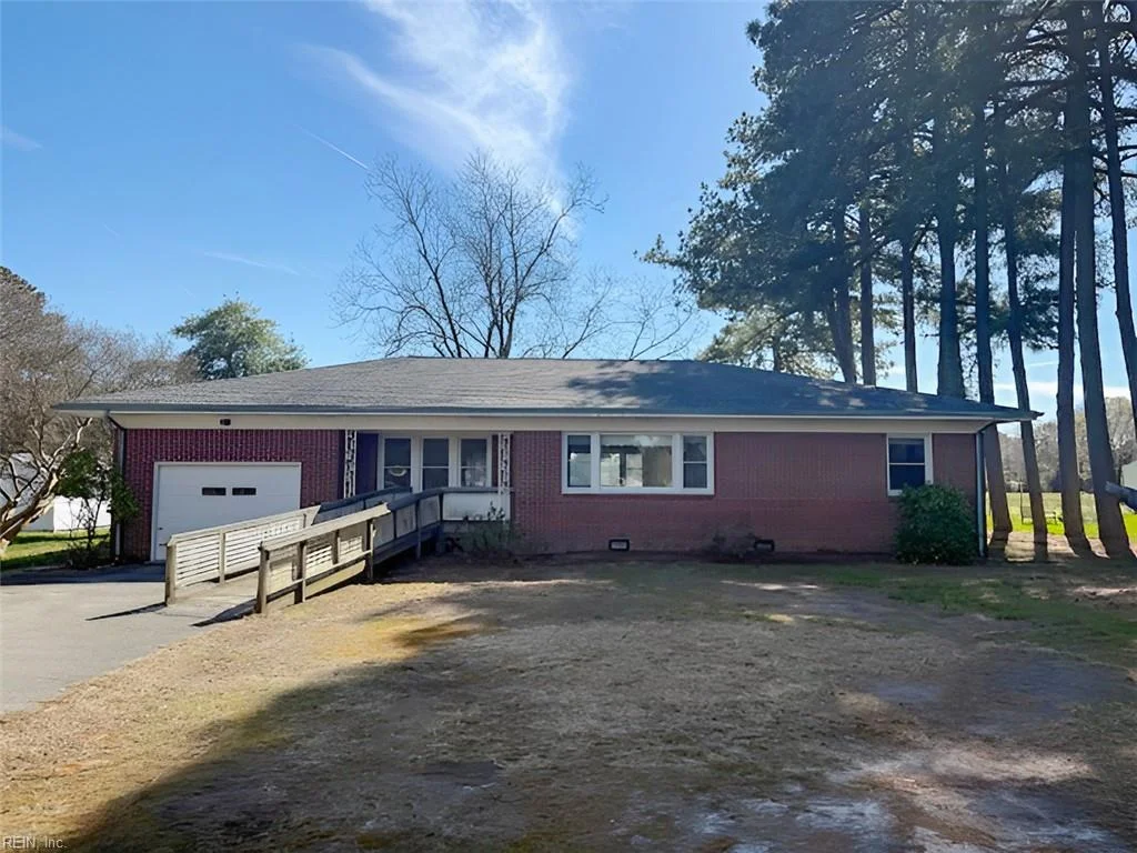 121 Circle Drive, Port Haywood, VA, 23138