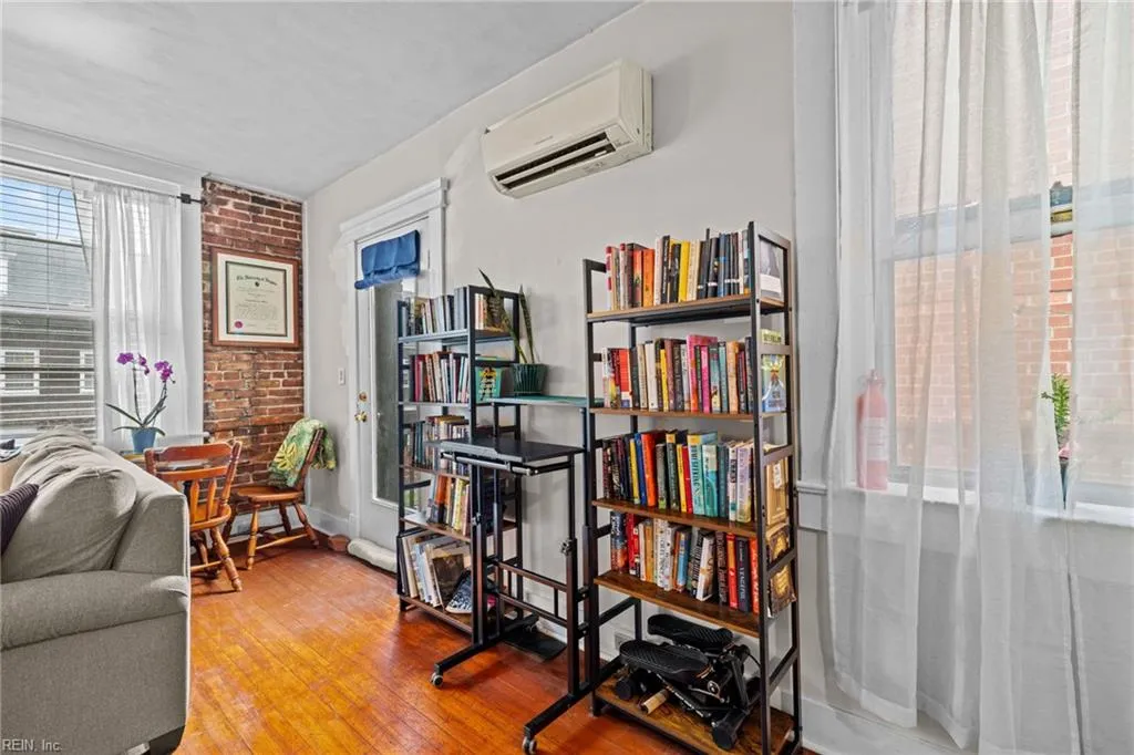 Norfolk, Virginia 23507, United States, 1 Bedroom Bedrooms, ,1 BathroomBathrooms,Residential,Active,135692