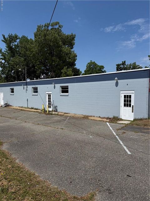 Photo of 5947 Jefferson Avenue #Moye, Newport News, VA 23605 (MLS # 10632753)