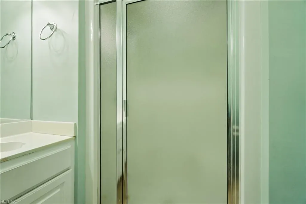 Hampton, Virginia 23669, United States, 3 Bedrooms Bedrooms, ,3 BathroomsBathrooms,Residential,Active,121682