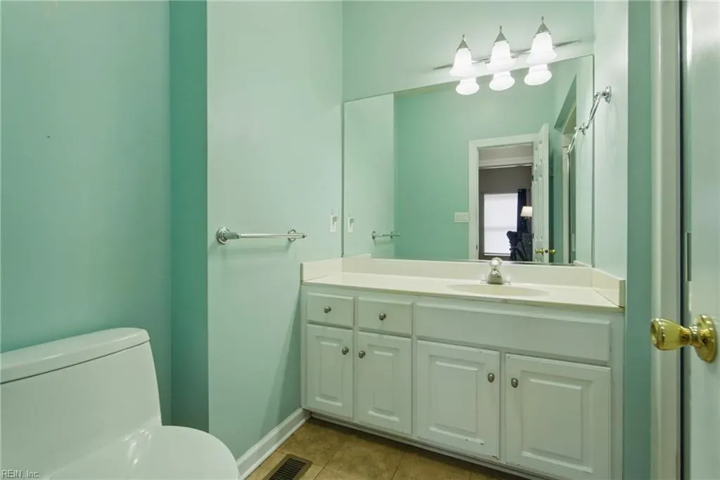 Hampton, Virginia 23669, United States, 3 Bedrooms Bedrooms, ,3 BathroomsBathrooms,Residential,Active,121682