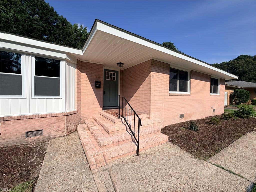 Photo of 10 C C Spaulding Drive, Hampton, VA 23666 (MLS # 10649830)