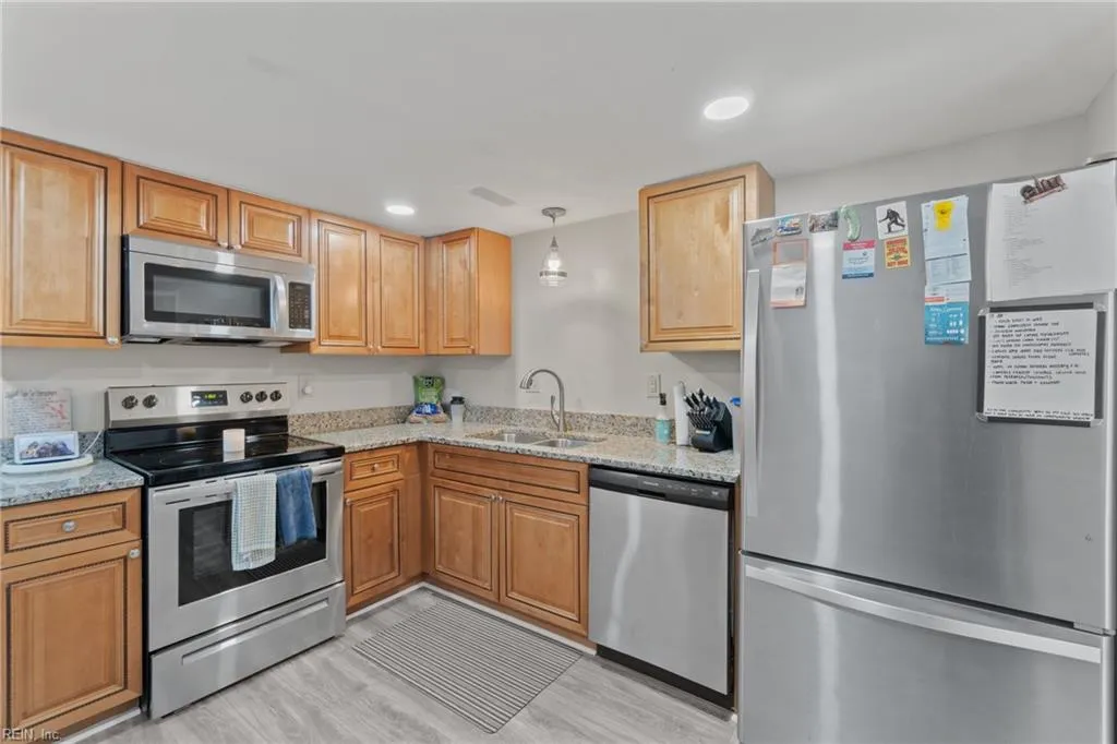 Virginia Beach, Virginia 23462, United States, 3 Bedrooms Bedrooms, ,2 BathroomsBathrooms,Residential,Active,3793