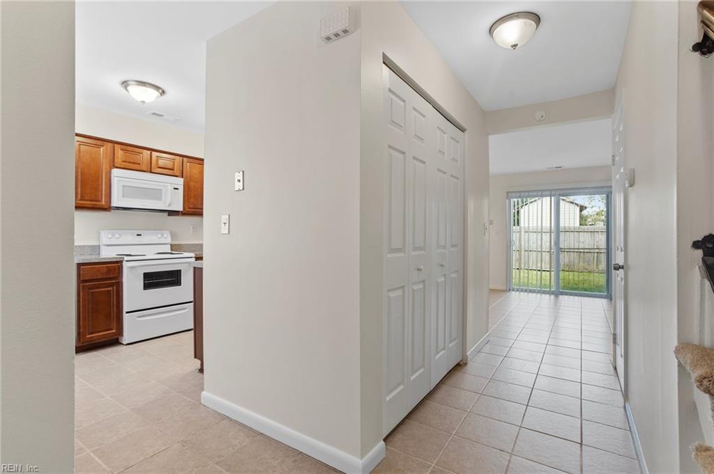 758 Spence CIR