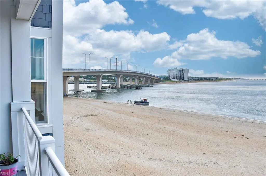 Virginia Beach, Virginia 23451, United States, 3 Bedrooms Bedrooms, ,3 BathroomsBathrooms,Residential,Active,163285