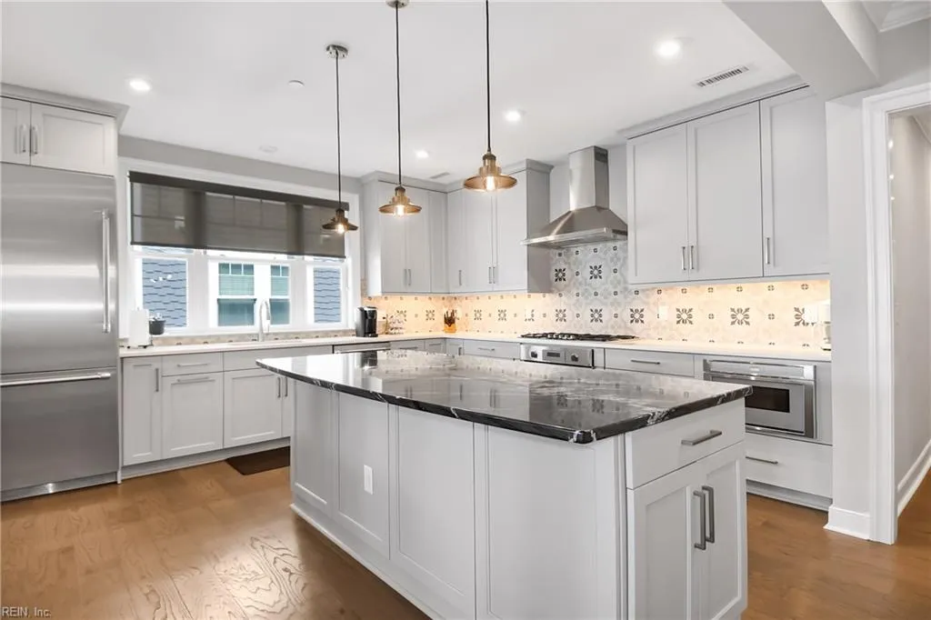 Virginia Beach, Virginia 23451, United States, 3 Bedrooms Bedrooms, ,3 BathroomsBathrooms,Residential,Active,163285