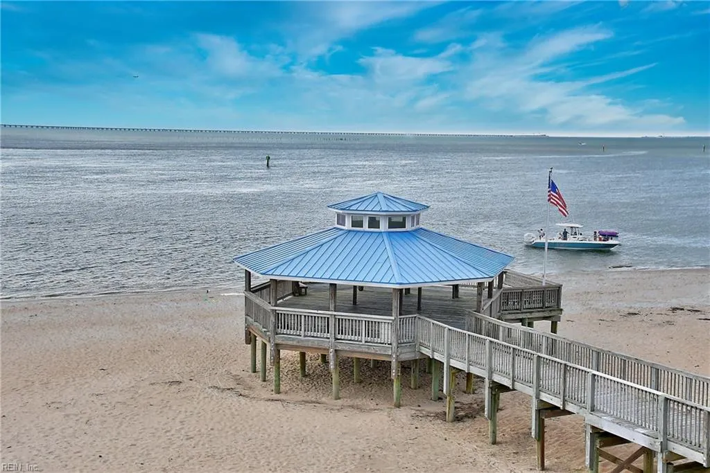 Virginia Beach, Virginia 23451, United States, 3 Bedrooms Bedrooms, ,3 BathroomsBathrooms,Residential,Active,163285