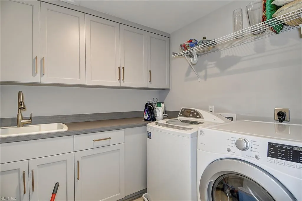 Virginia Beach, Virginia 23451, United States, 3 Bedrooms Bedrooms, ,3 BathroomsBathrooms,Residential,Active,163285