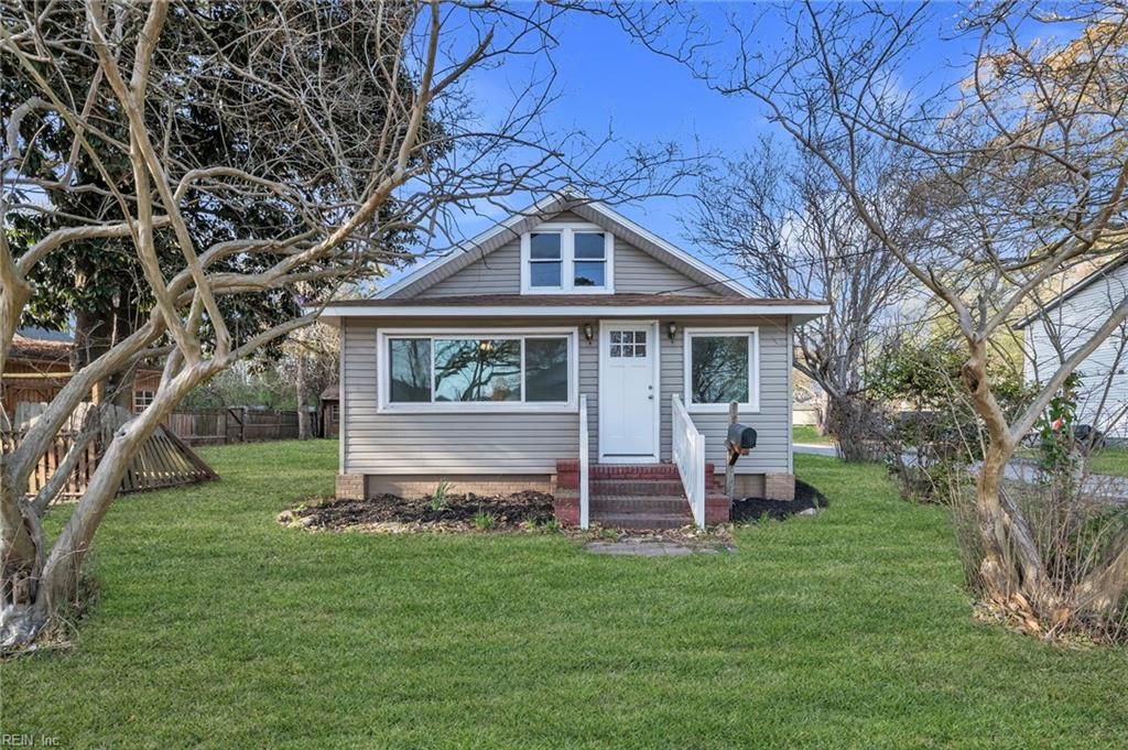 Photo of 915 Mckinley Avenue, Chesapeake, VA 23324 (MLS # 10627669)