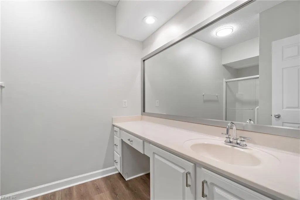 Virginia Beach, Virginia 23456, United States, 3 Bedrooms Bedrooms, ,2 BathroomsBathrooms,Residential,Pending,27425