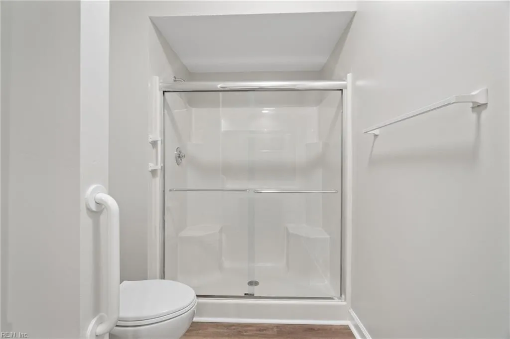 Virginia Beach, Virginia 23456, United States, 3 Bedrooms Bedrooms, ,2 BathroomsBathrooms,Residential,Pending,27425