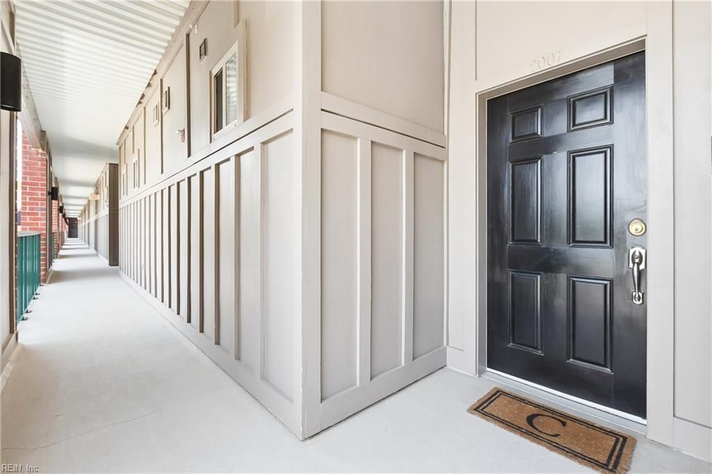 Photo of 230 Nat Turner Boulevard #2007, Newport News, VA 23606 (MLS # 10637133)