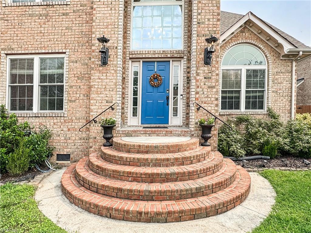 Photo of 208 Leicester Court, Chesapeake, VA 23322 (MLS # 10644737)