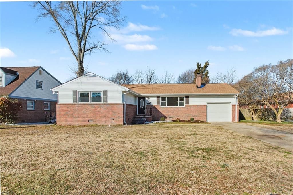 Photo of 6 Barron Drive, Newport News, VA 23608 (MLS # 10618457)