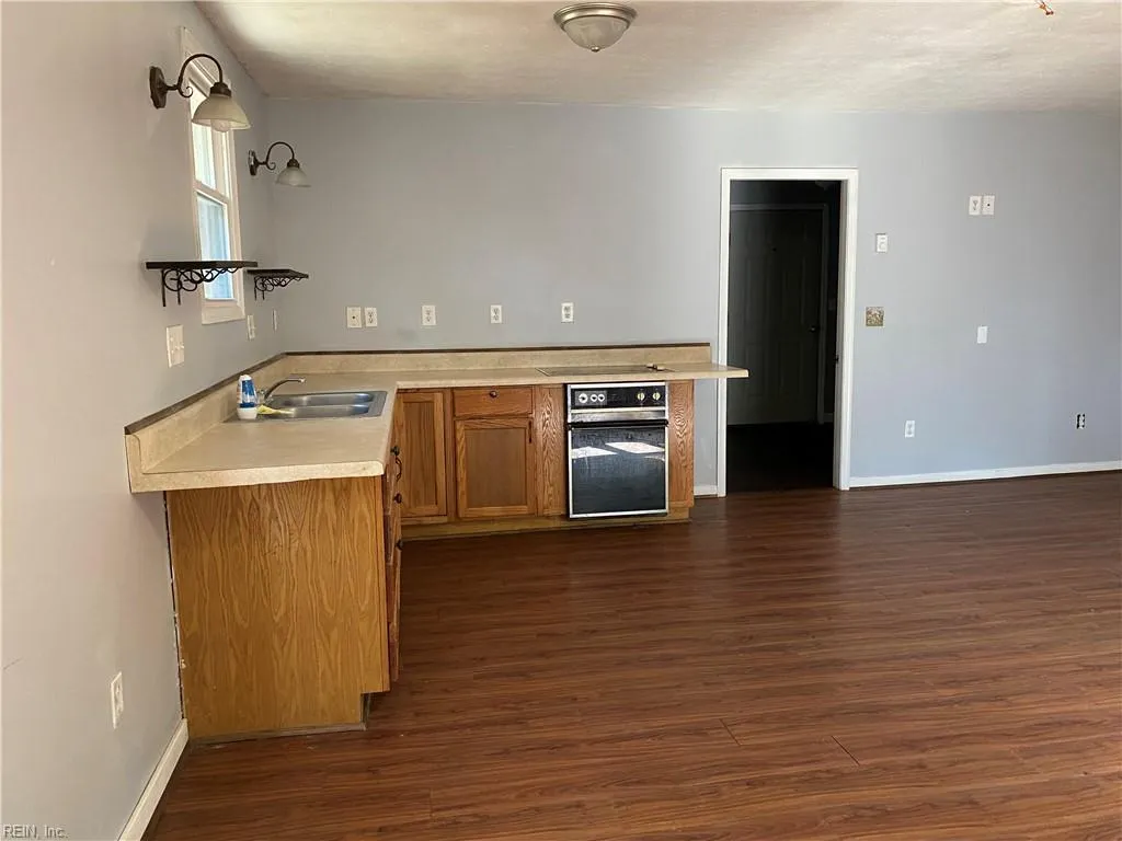 Hayes, Virginia 23072, United States, 2 Bedrooms Bedrooms, ,1 BathroomBathrooms,Residential,Pending,79088