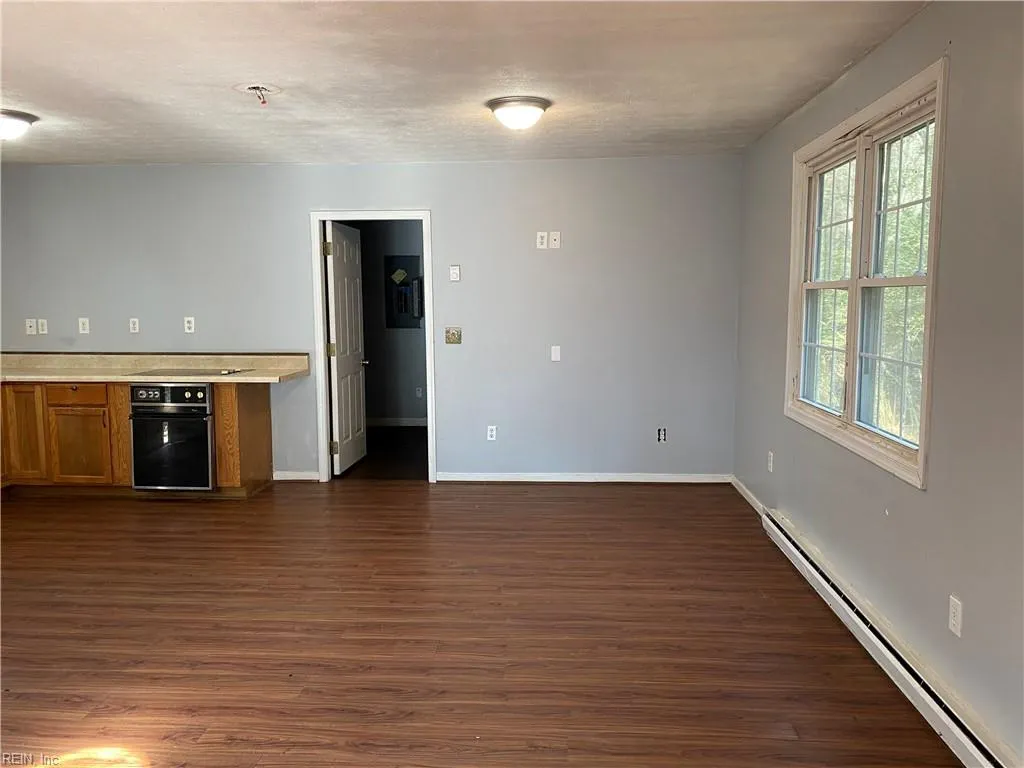 Hayes, Virginia 23072, United States, 2 Bedrooms Bedrooms, ,1 BathroomBathrooms,Residential,Pending,79088